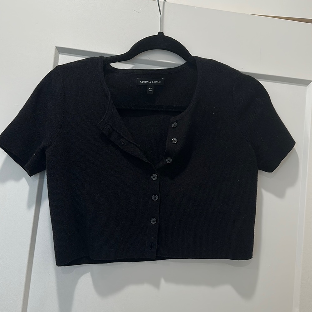 Black crop sweater